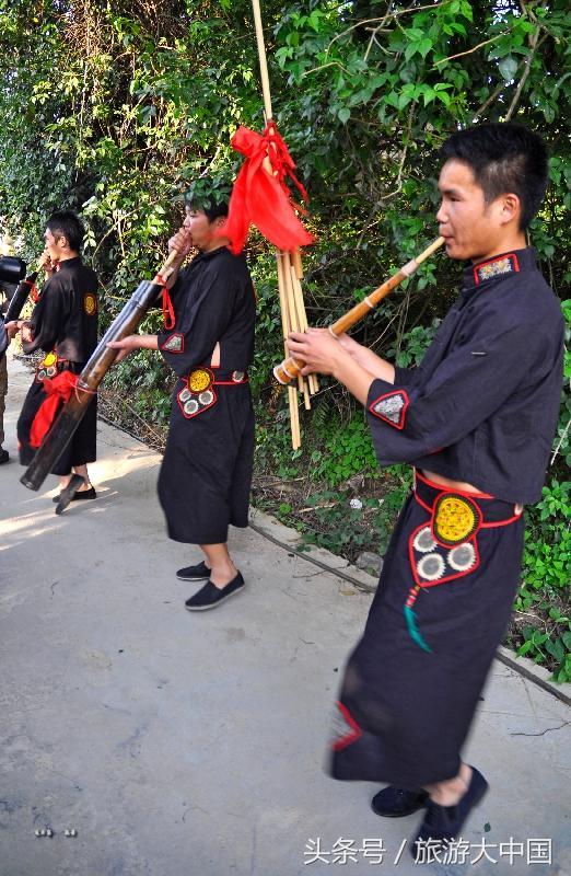 古苗裔竟射杀恋人？揭秘“鸟图腾”部落：“嘎闹”苗族锦鸡舞求爱