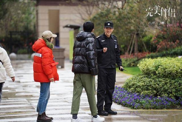 高圆圆新剧首播获赞！9年后重返荧屏状态佳，胡歌客串保安成惊喜