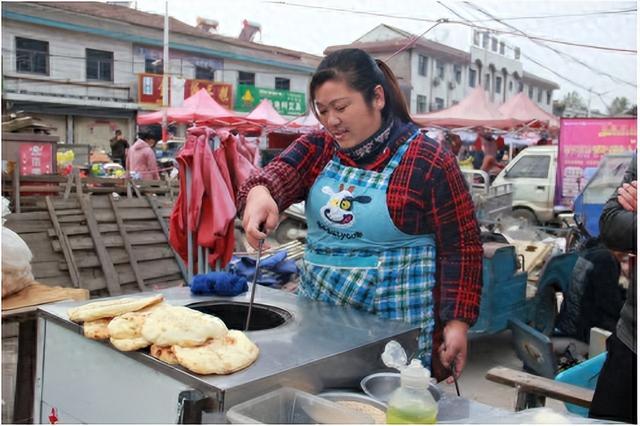 那年我开士多店，目睹隔壁发廊小妹的灰色人生