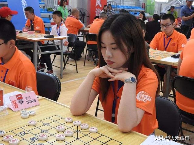 象棋界美女如云，聪明漂亮有胆识，你最看好谁？