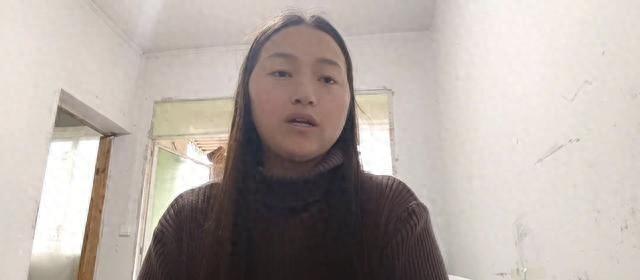 贵州：28岁女子不敢出门，只因长相太漂亮，怕被男人盯着瞎看！