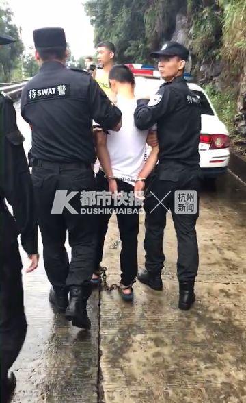 温州20岁女孩坐网约车遭奸杀，事发前一天有女乘客投诉嫌犯图谋不轨……平台道歉