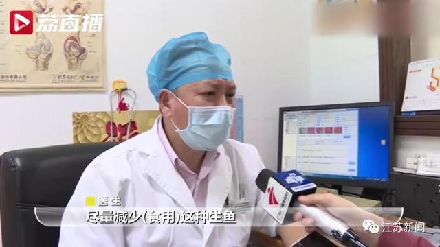 17岁少女腹痛难忍，去医院一看肠道内布满寄生虫，还活蹦乱跳的