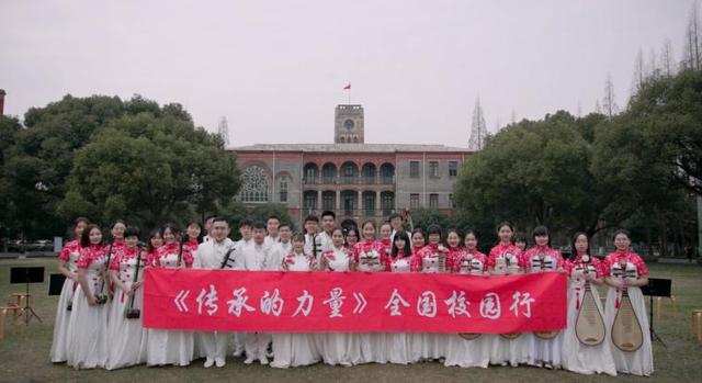 烟雨朦胧觅水乡，丝竹美乐醉韶华